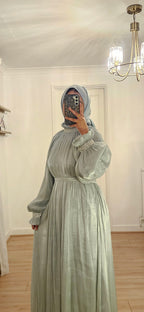 Nora Shimmer Abaya in Green