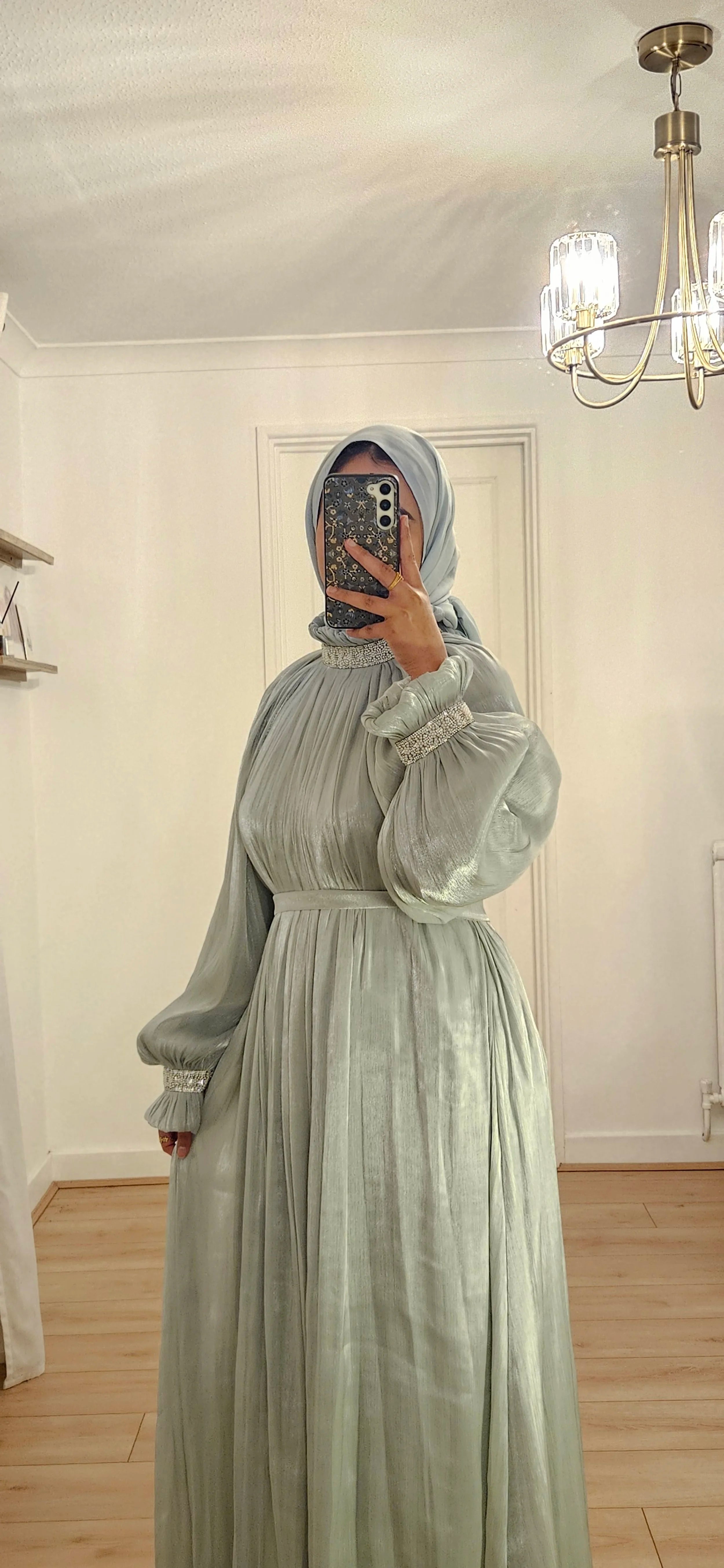 Nora Shimmer Abaya in Green