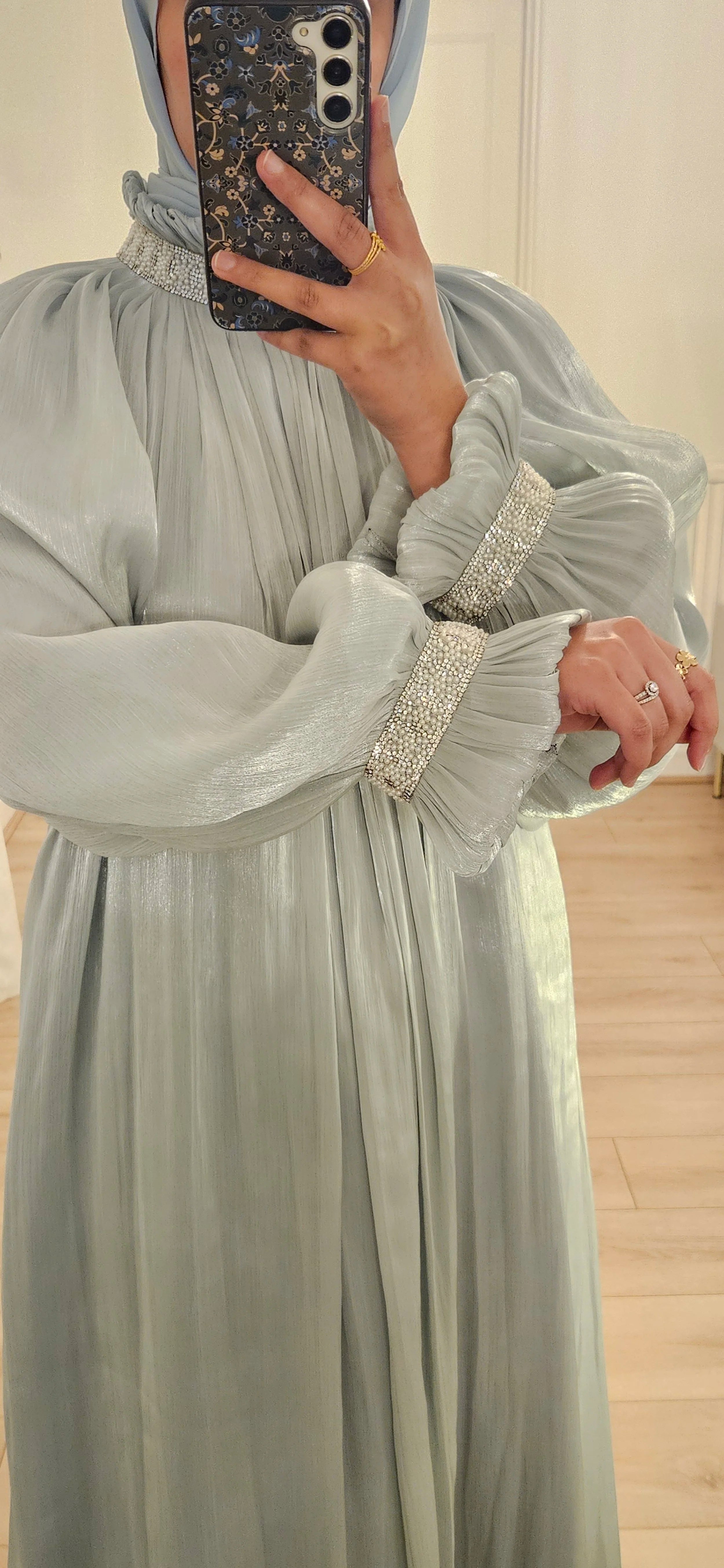 Nora Shimmer Abaya in Green