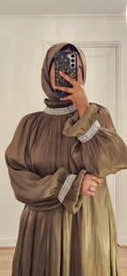 Nora Shimmer Abaya in Brown