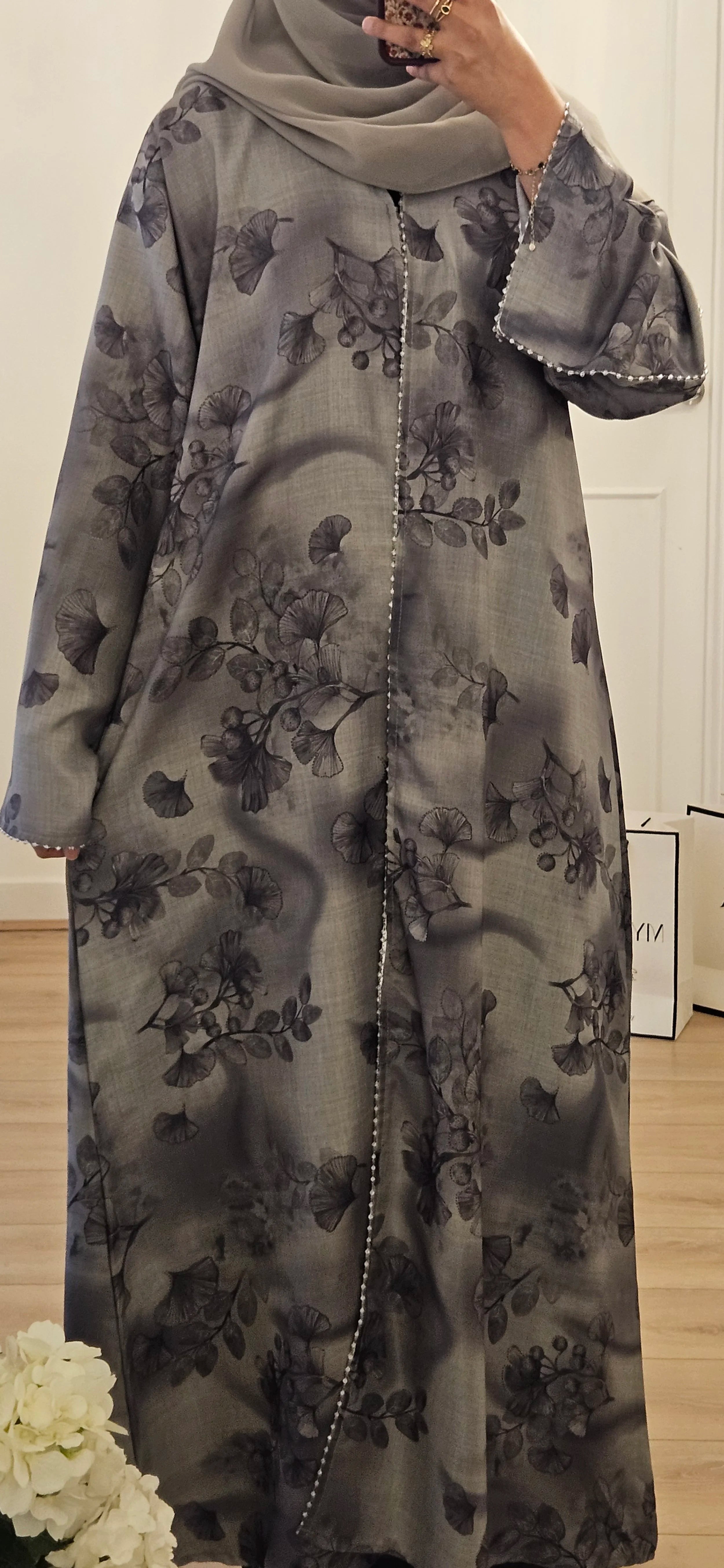 Jacquard Abaya in Grey
