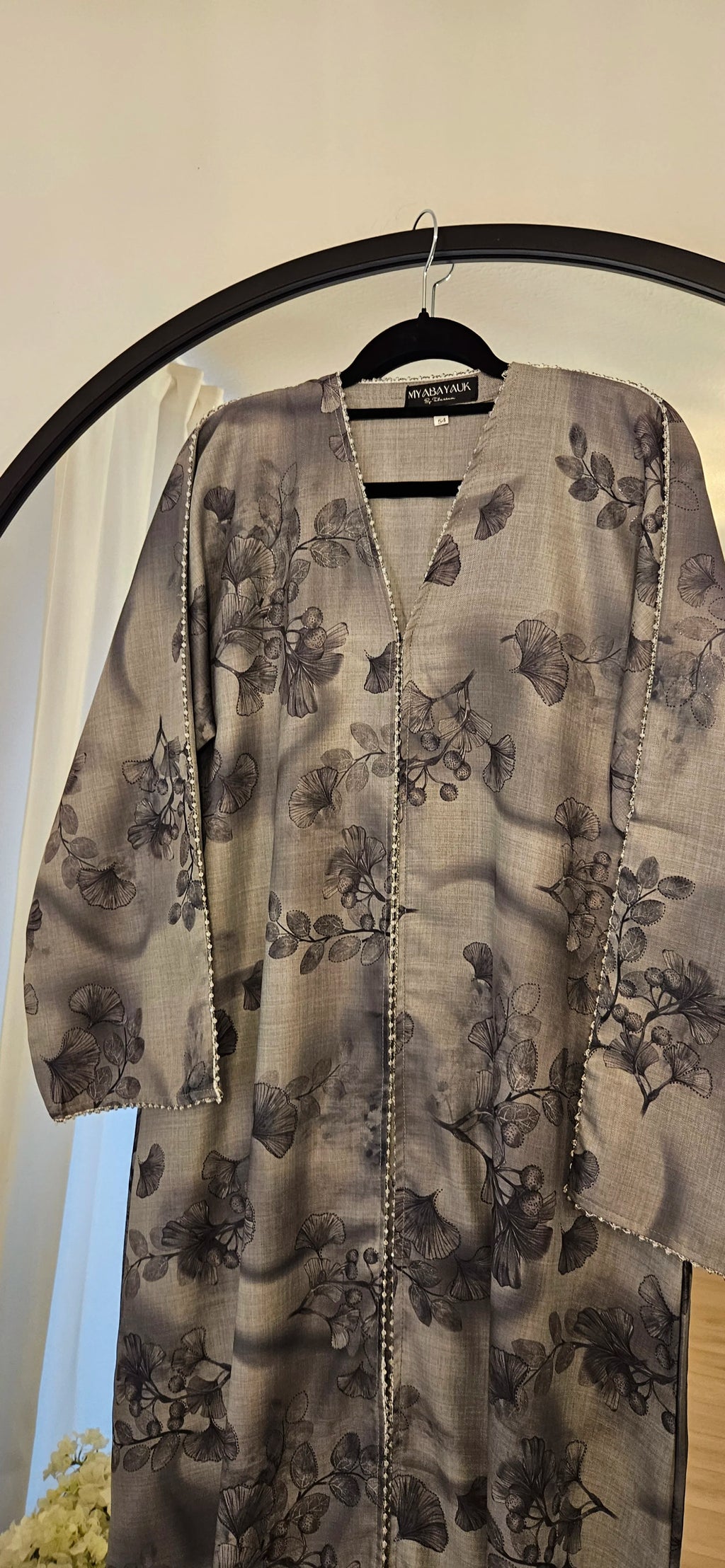 Jacquard Abaya in Grey