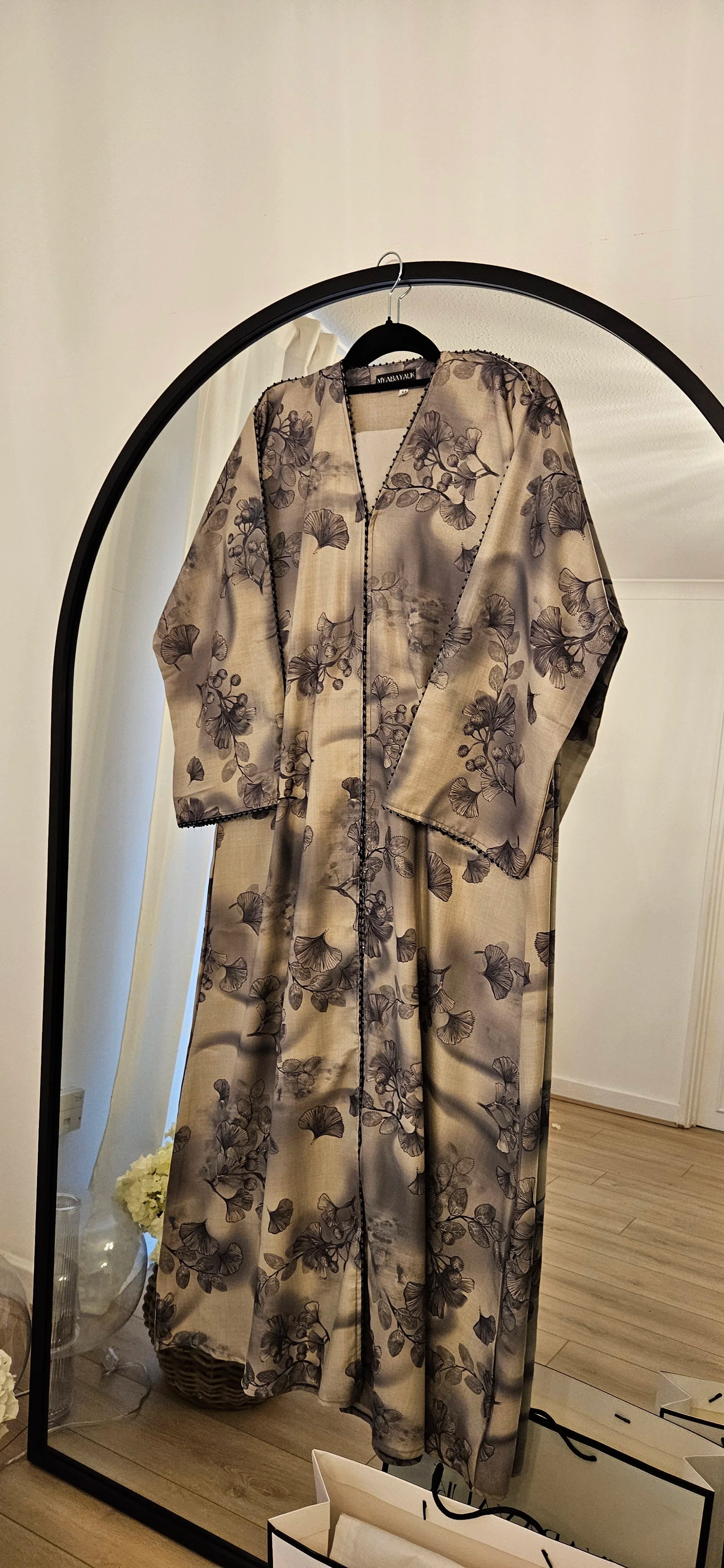 Jacquard Abaya in Beige