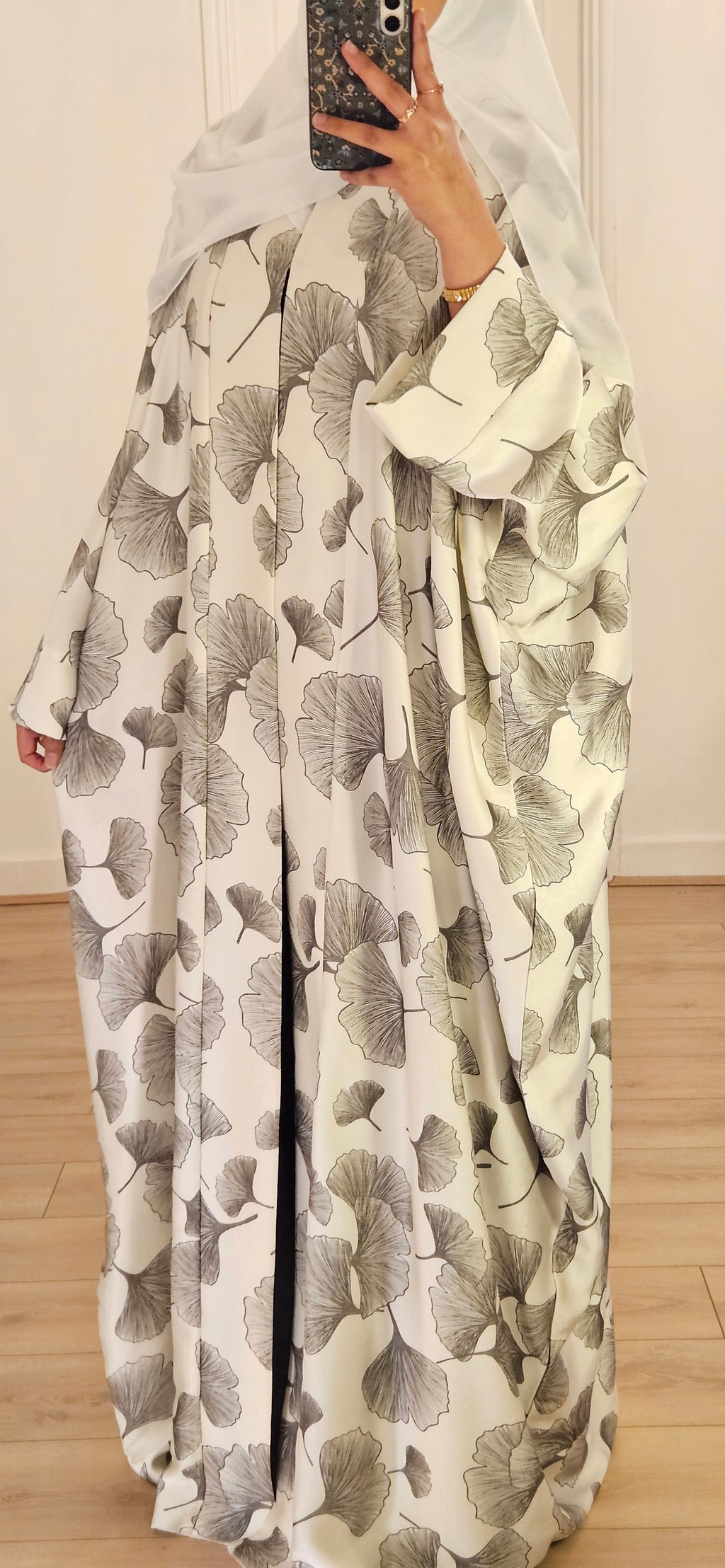 Naila Batwing Abaya In White