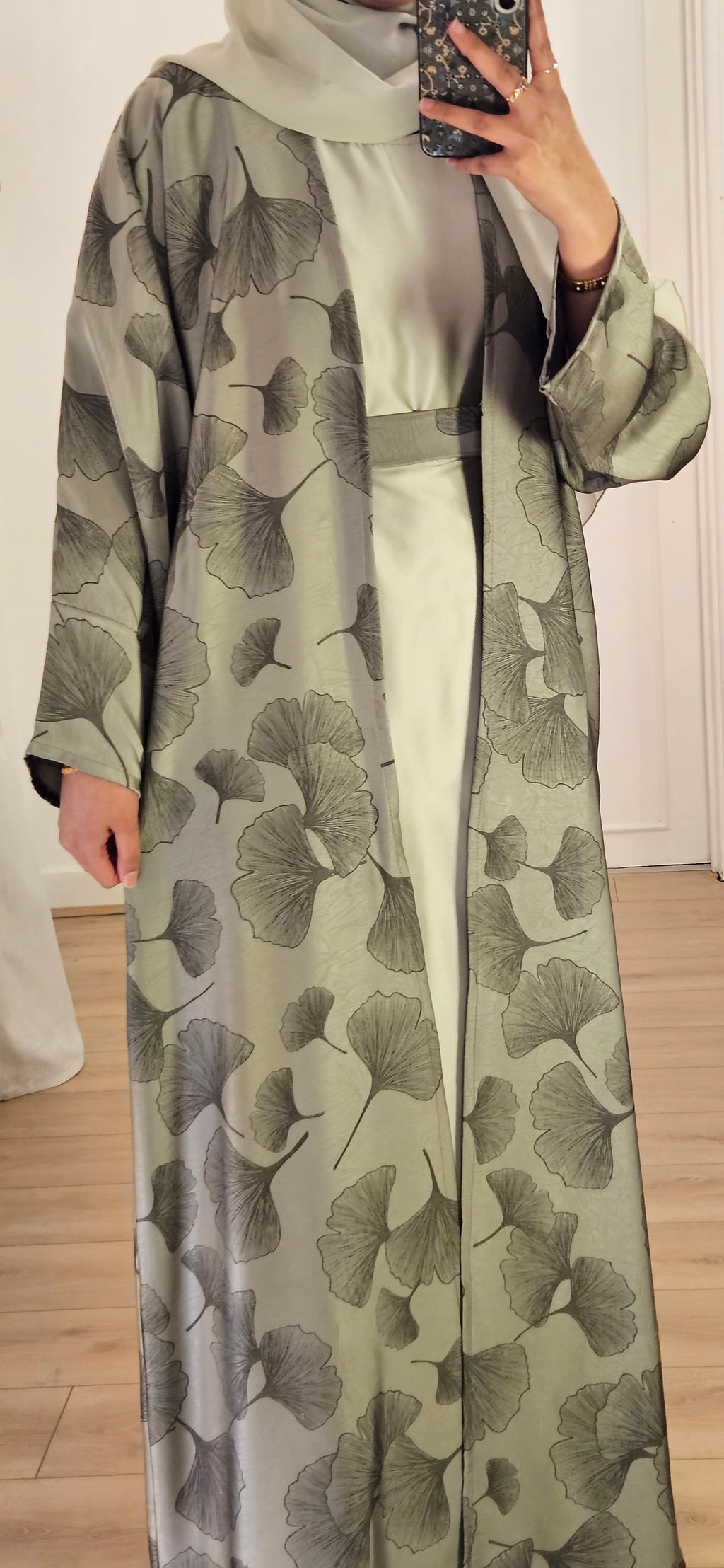 Samia Open Abaya In Green
