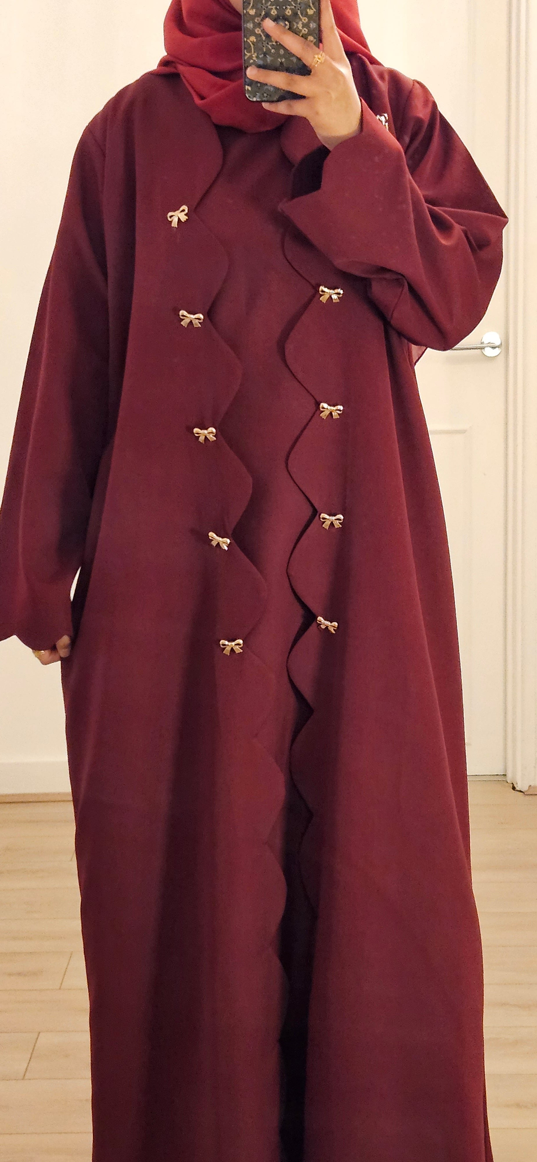 Bow Abaya in maroon