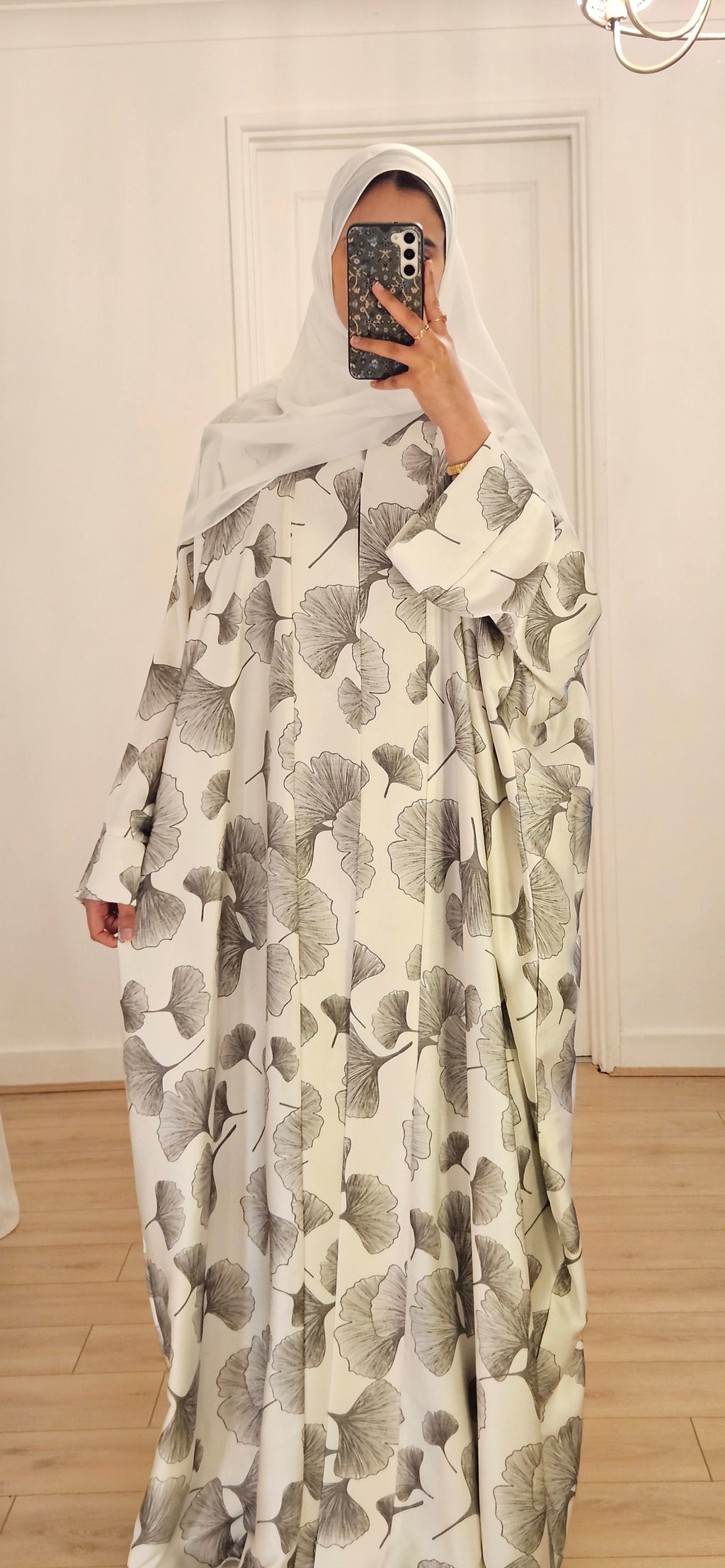 Naila Batwing Abaya In White