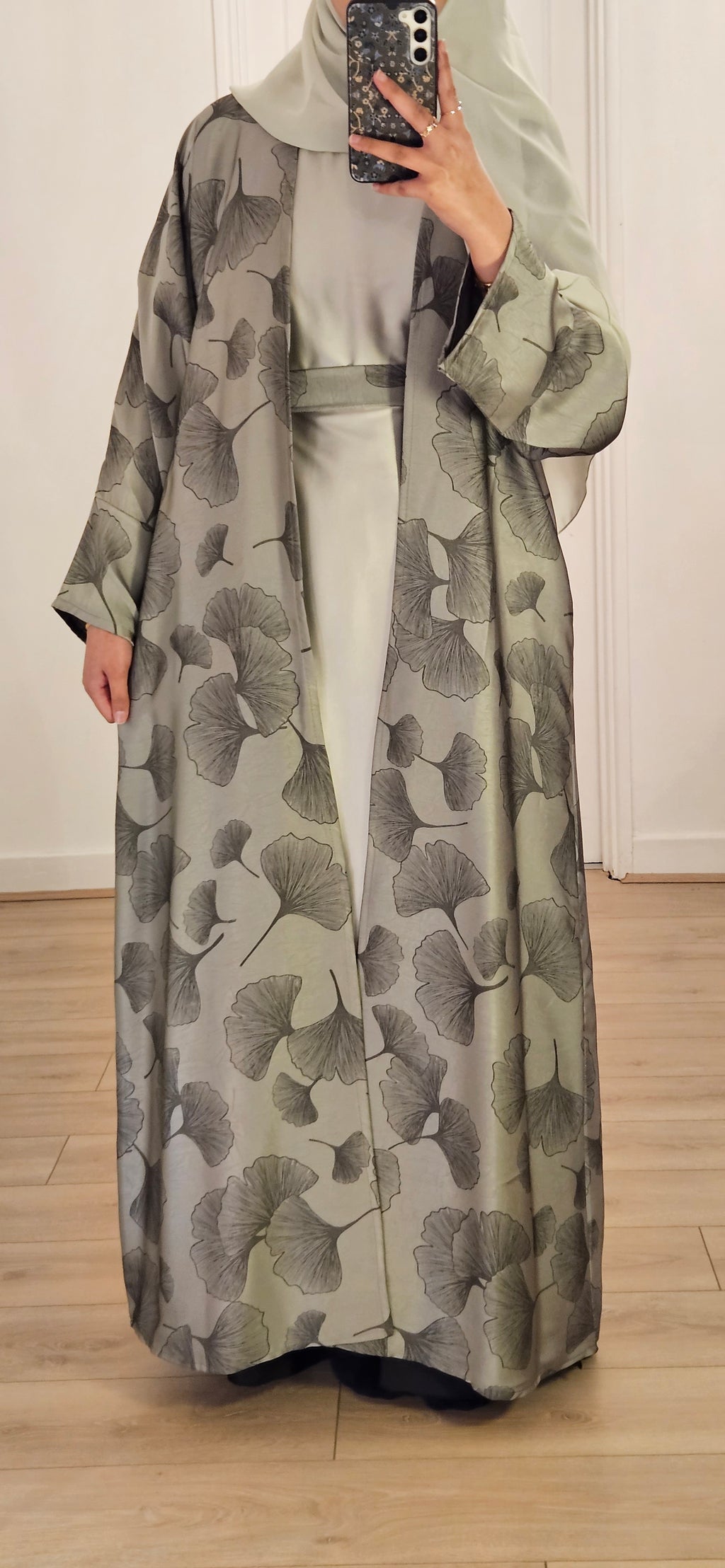 Samia Open Abaya In Green