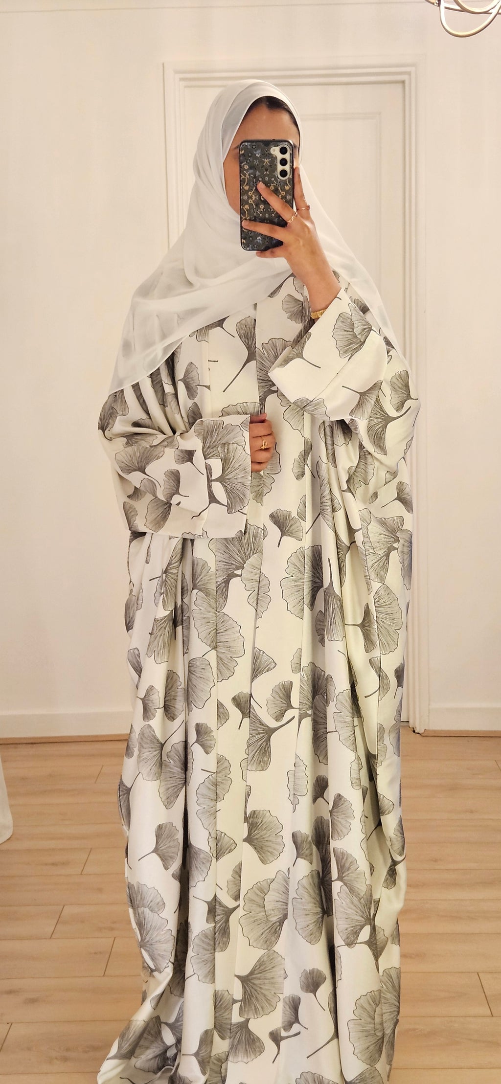 Naila Batwing Abaya In White