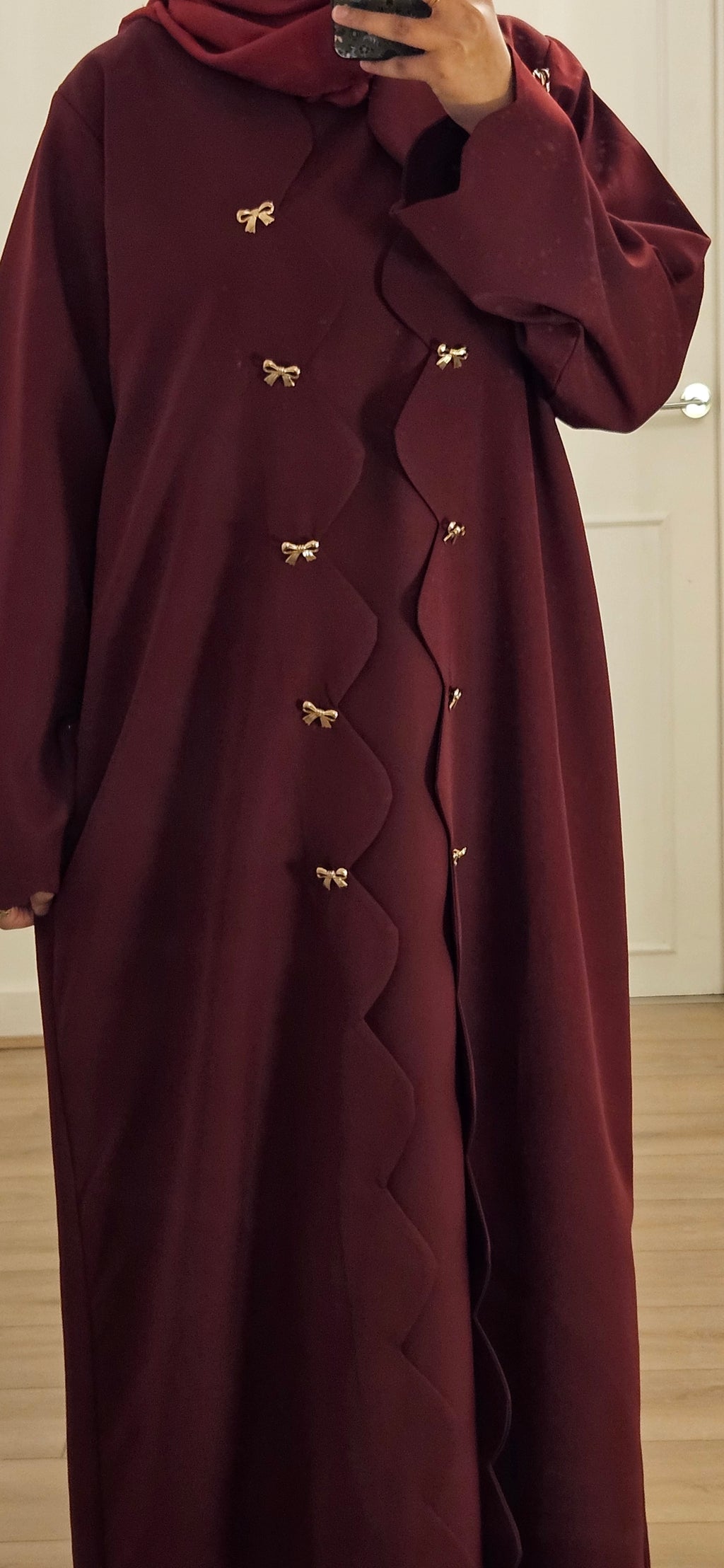 Bow Abaya in maroon