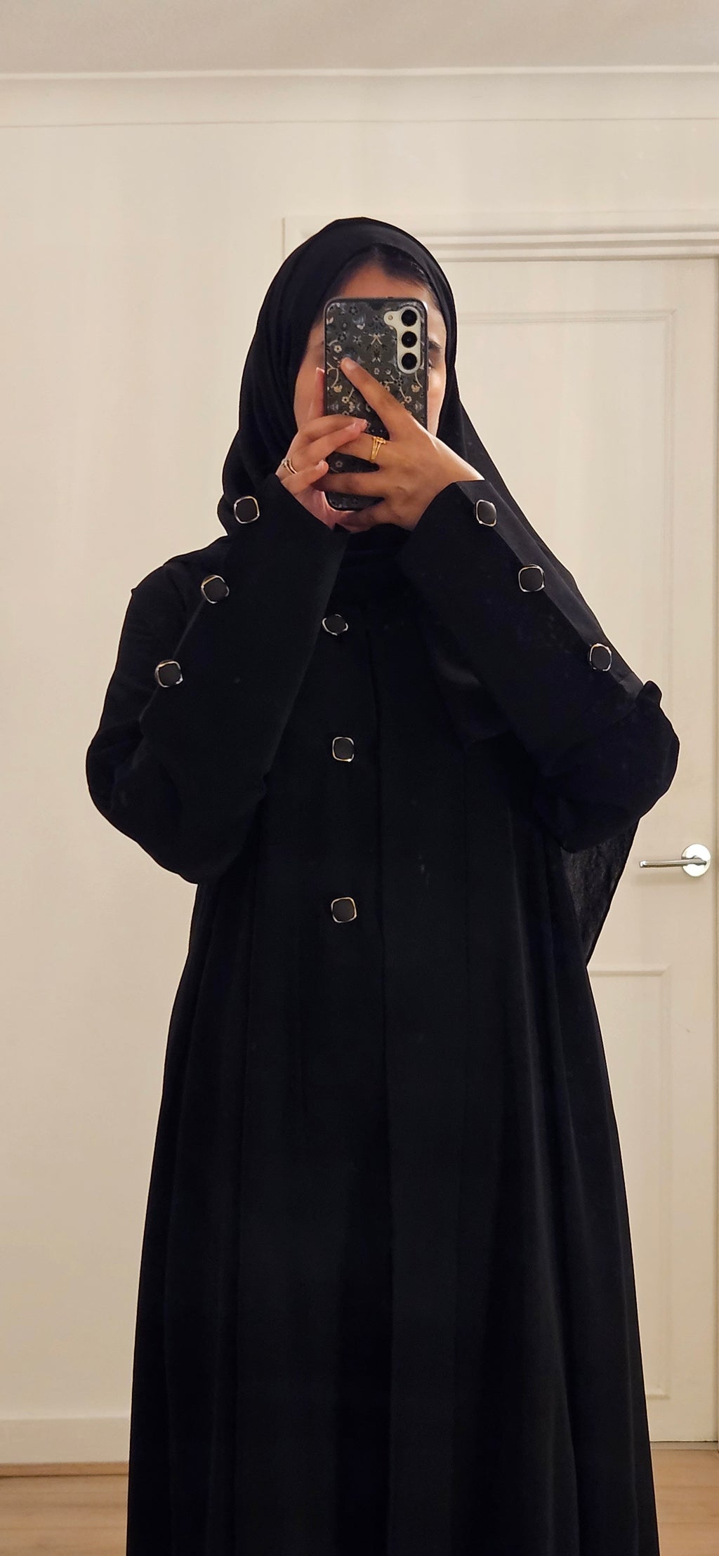 Zara Abaya in Black