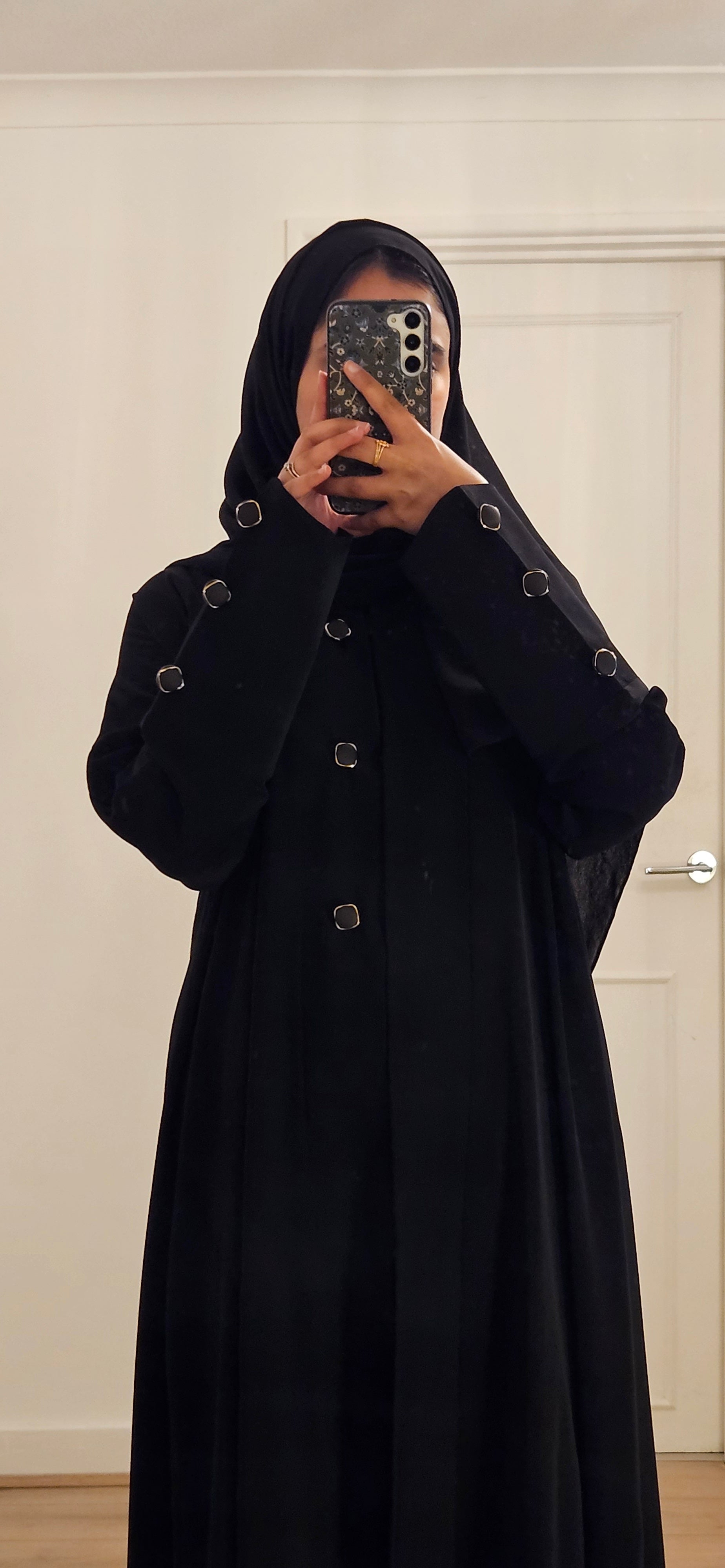 Zara Abaya in Black