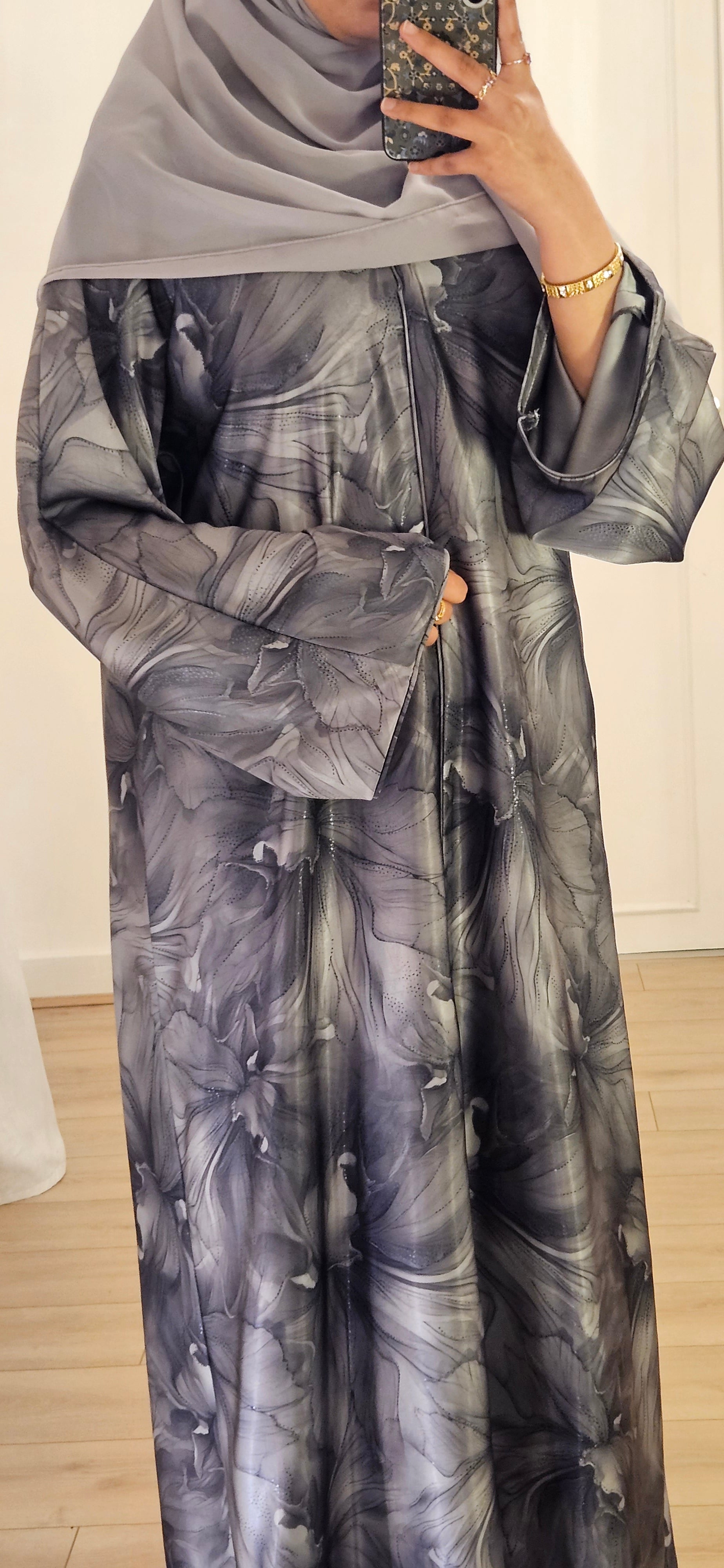 Closed Floral Abaya In Grey