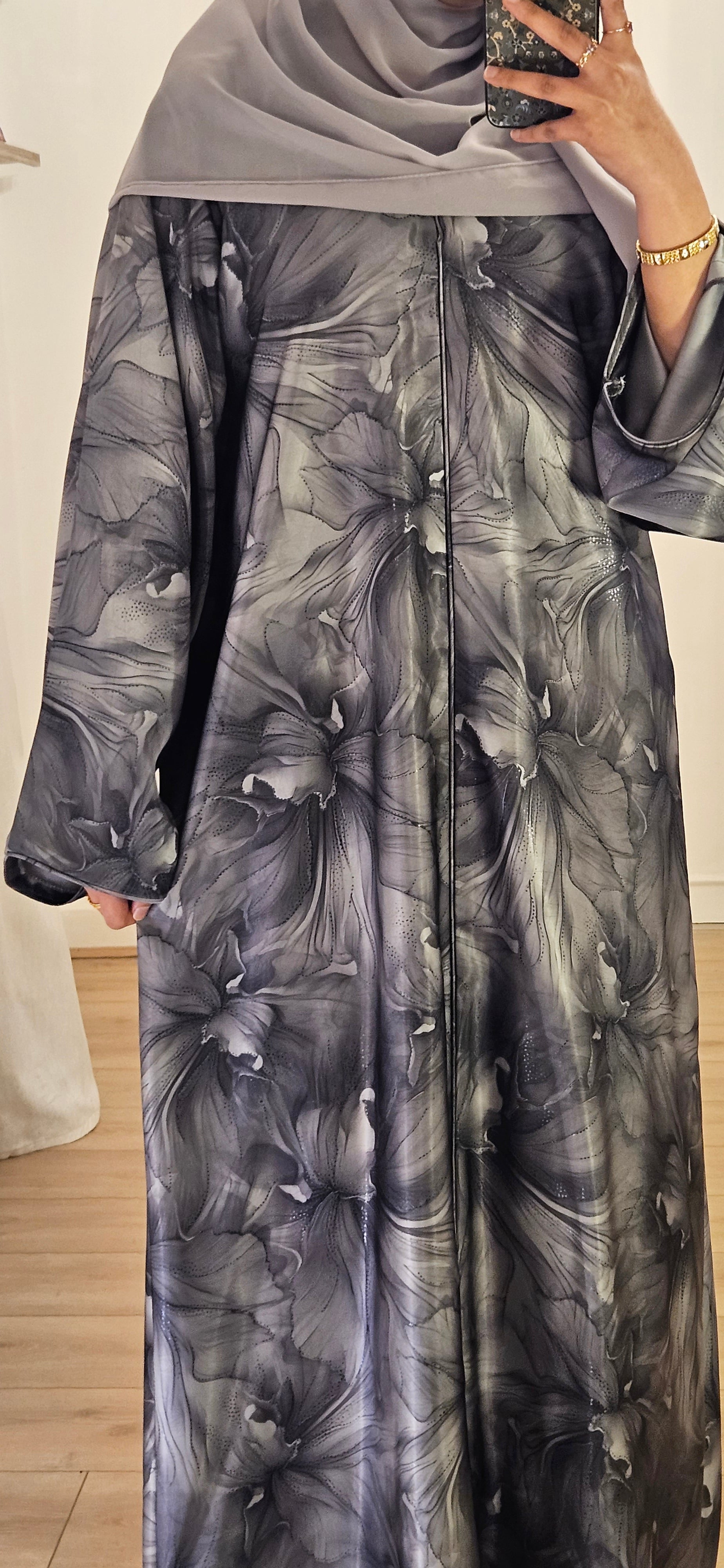 Closed Floral Abaya In Grey