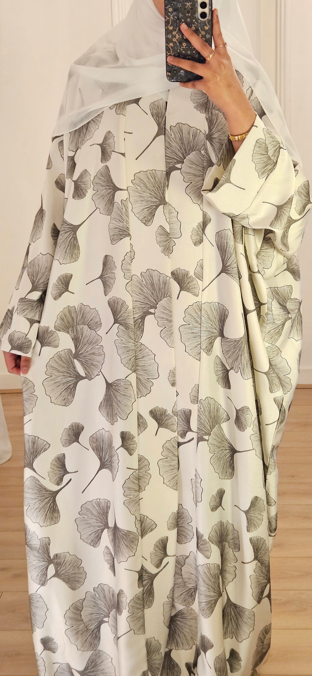 Naila Batwing Abaya In White