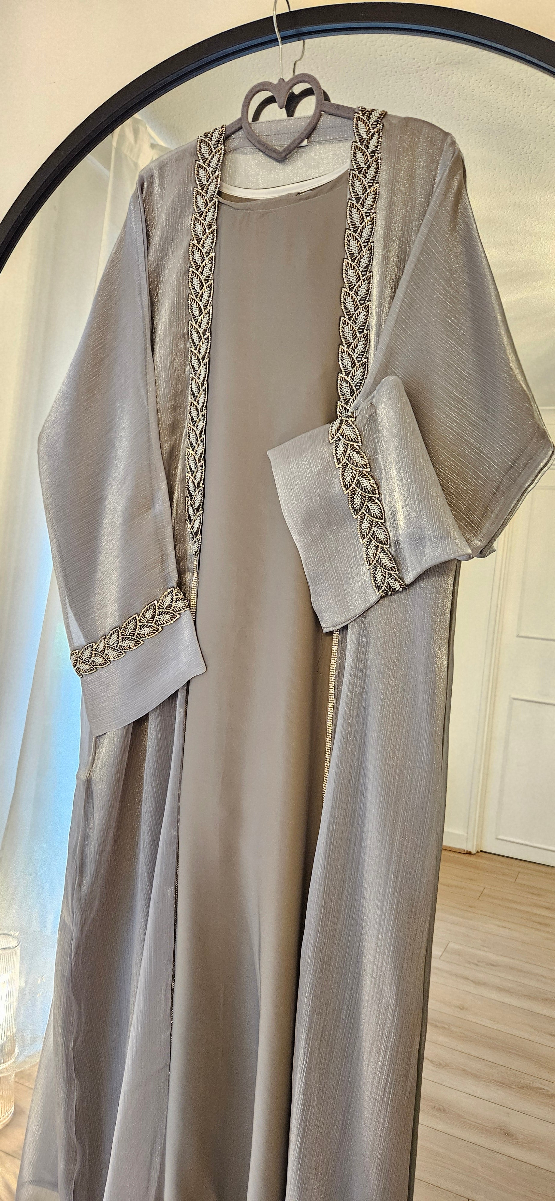 Shimmer Leaf Abaya - silver