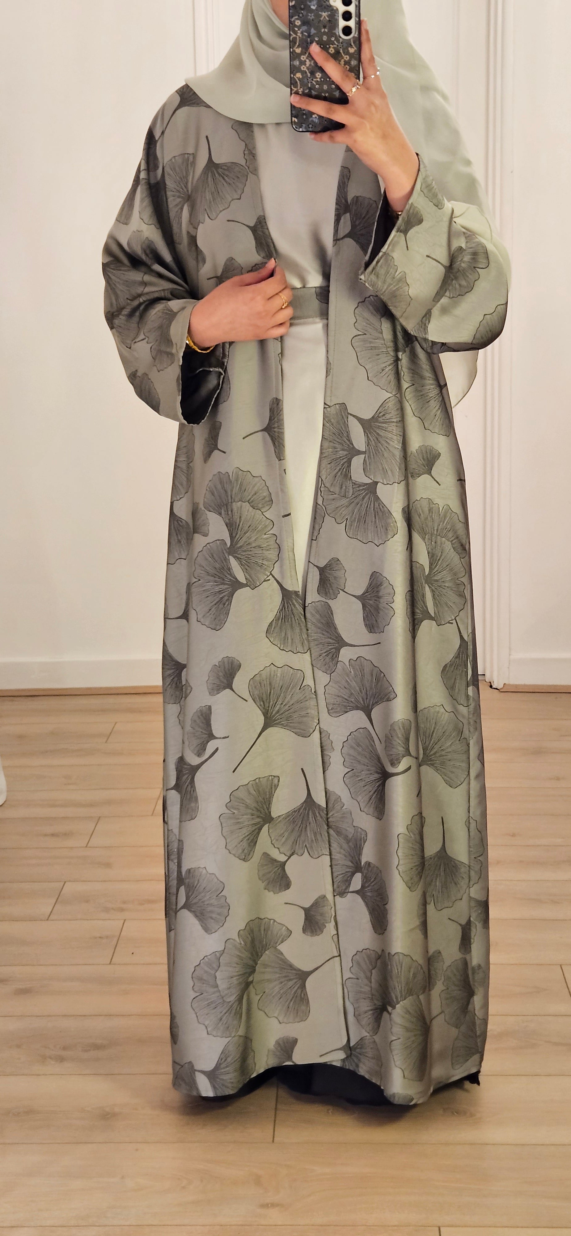 Samia Open Abaya In Green